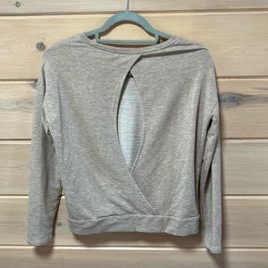 KEYHOLE BACK sweatshirt size small